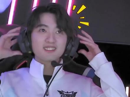 现了他对比 现了他对比